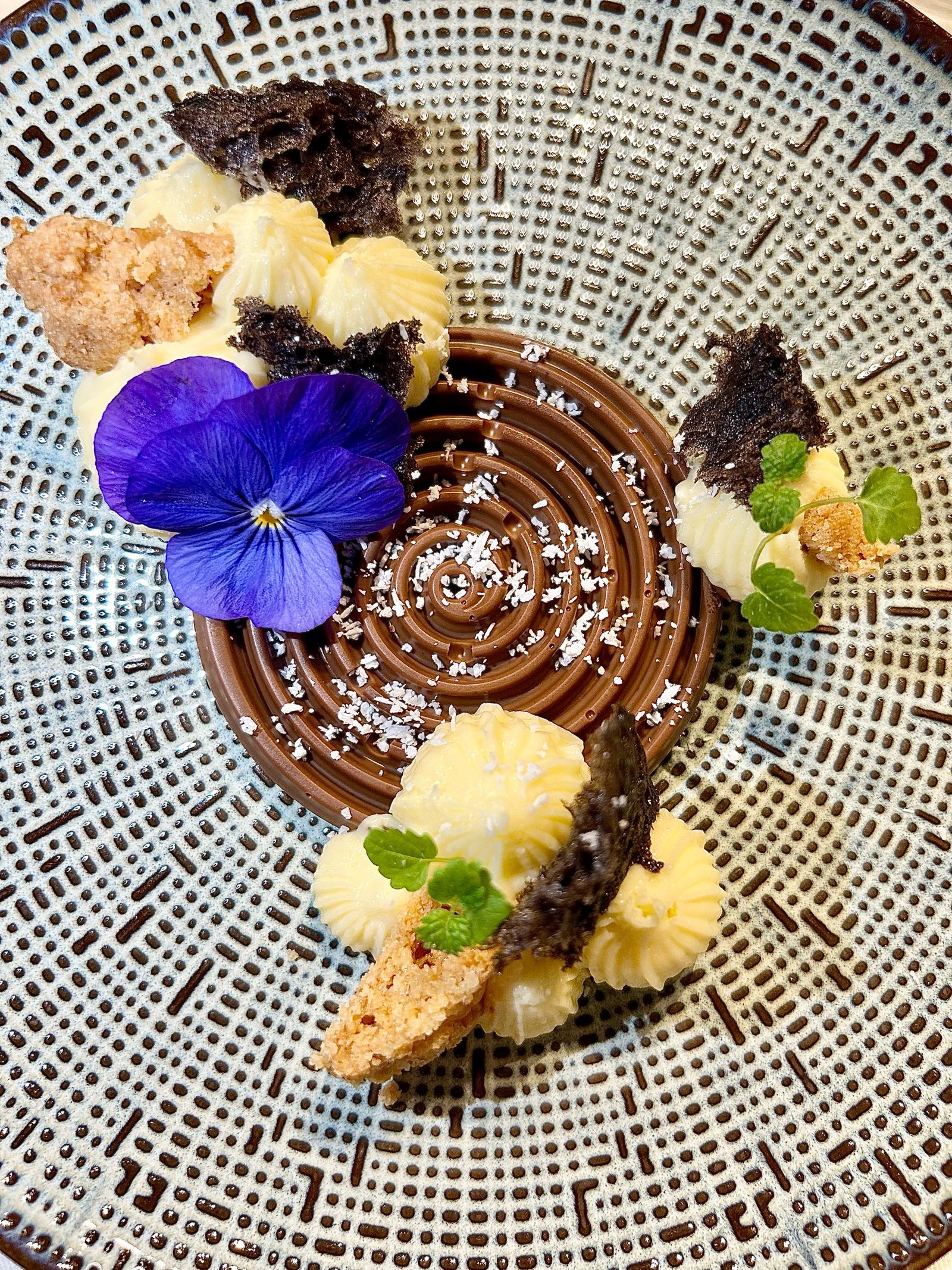 Où bien dîner dans le Vexin : la table gastronomique du chef Cyril Ramon