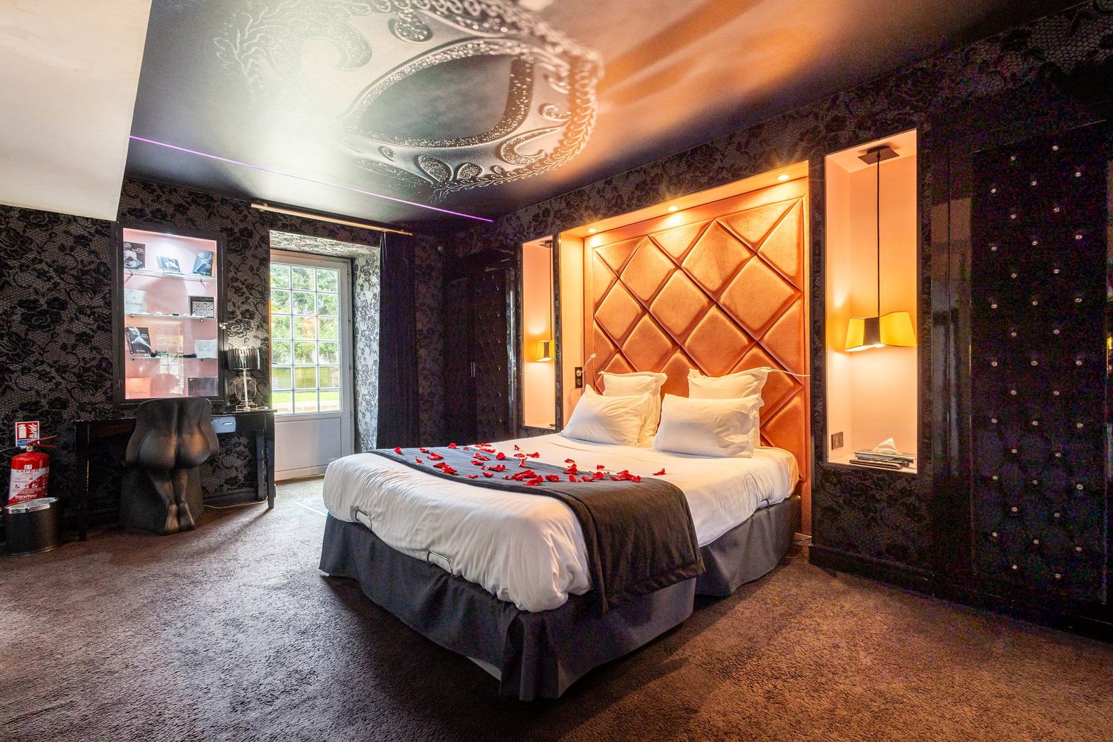 Weekend romantique en couple dans une suite avec jacuzzi privatif