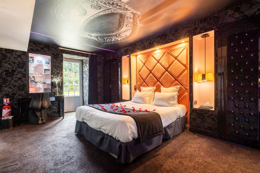 Weekend romantique en couple dans une suite avec jacuzzi privatif